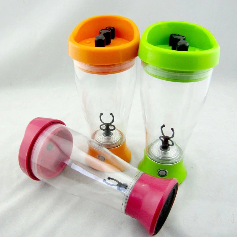 Portable self stirring mug, mixing cup, battery operated for juice