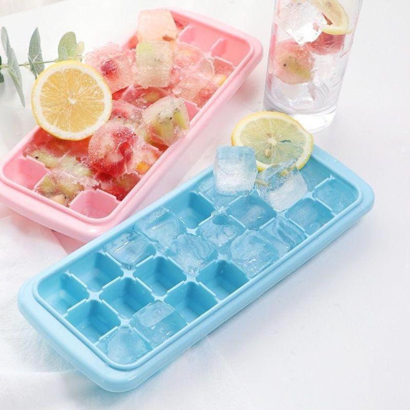 APPOLLO BUBBLE 24-GRID PLASTIC ICE CUBE TRAY WITH COVER ( RANDOM COLORS)