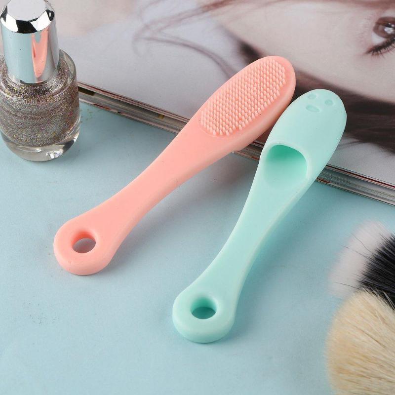 Nose Cleaning Brush