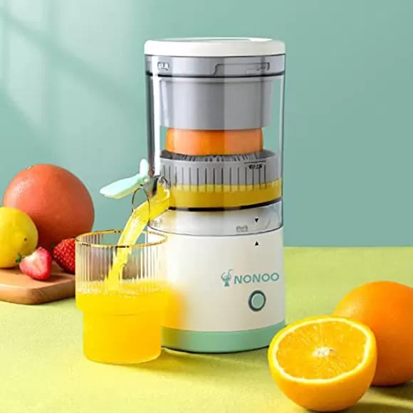 Rechargeable Citrus Juicer: Portable Electric Juicing Machine for Fresh Citrus